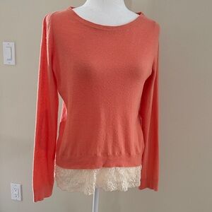 Angel of the North Woman's Small Peach & Cream Sweater